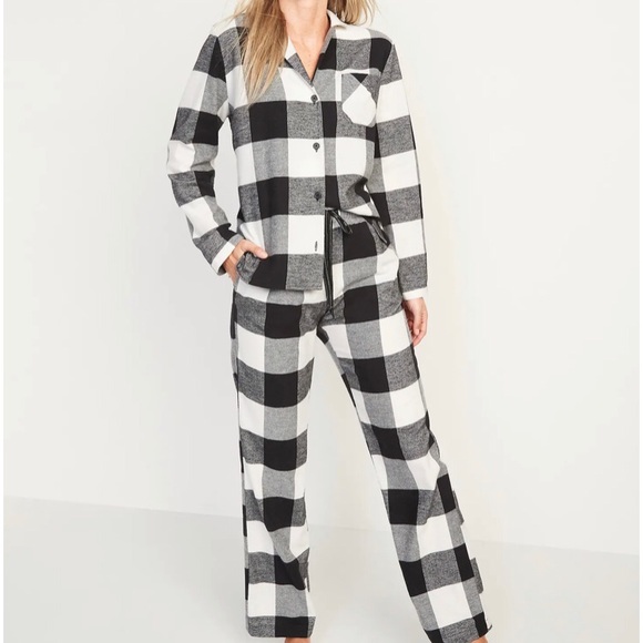 Old Navy Flannel Pajamas Set - Picture 5 of 8